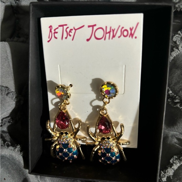 Betsy Johnson Earrings - Picture 2 of 5